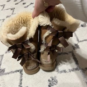 BAILEY BOW UGG BOOTIES